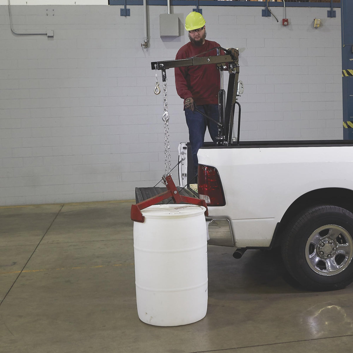 Hydraulic Pickup Truck Crane with Hand Winch 2000-Lb. Capacity N2384