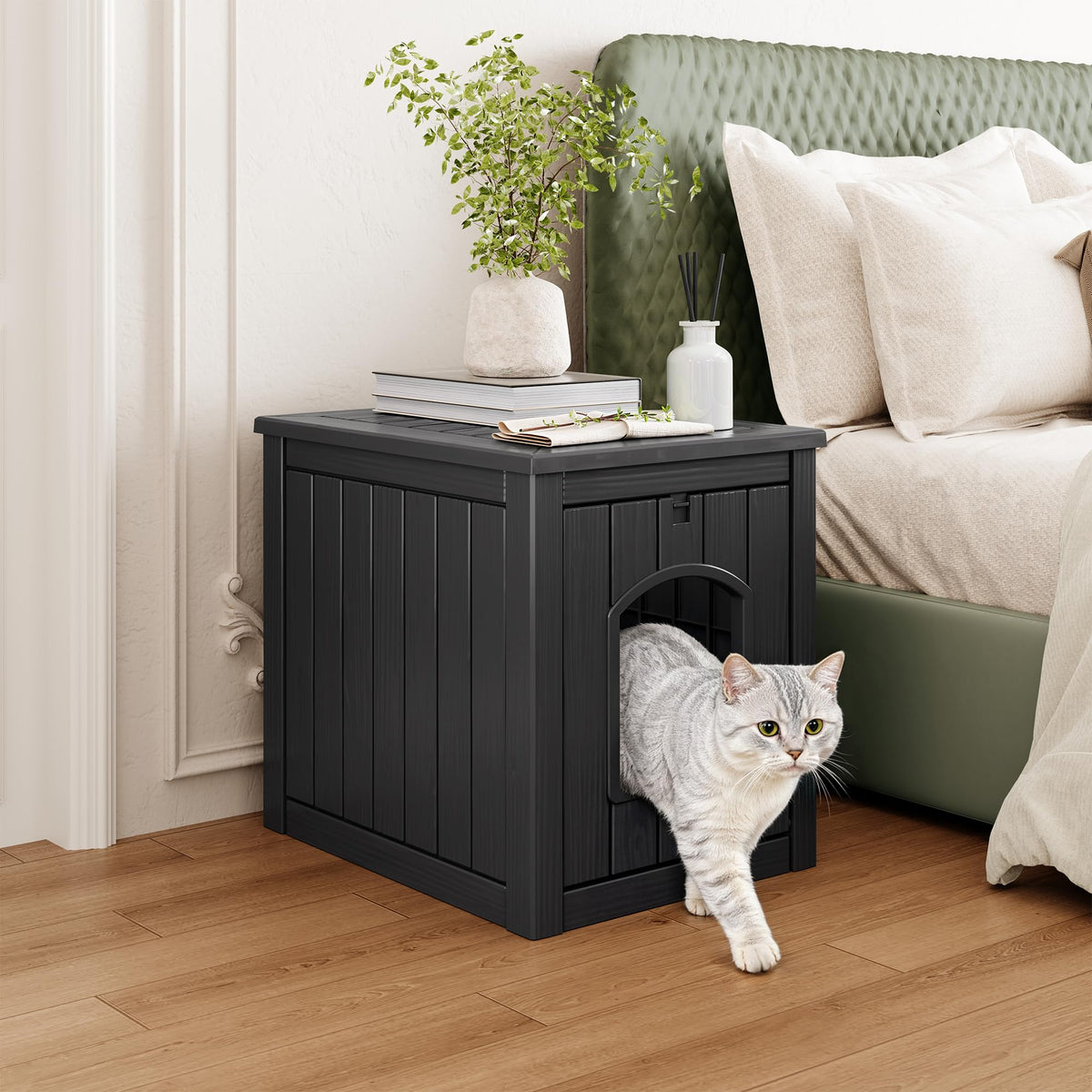Weatherproof Resin Cat House with Hidden Litter Box T159